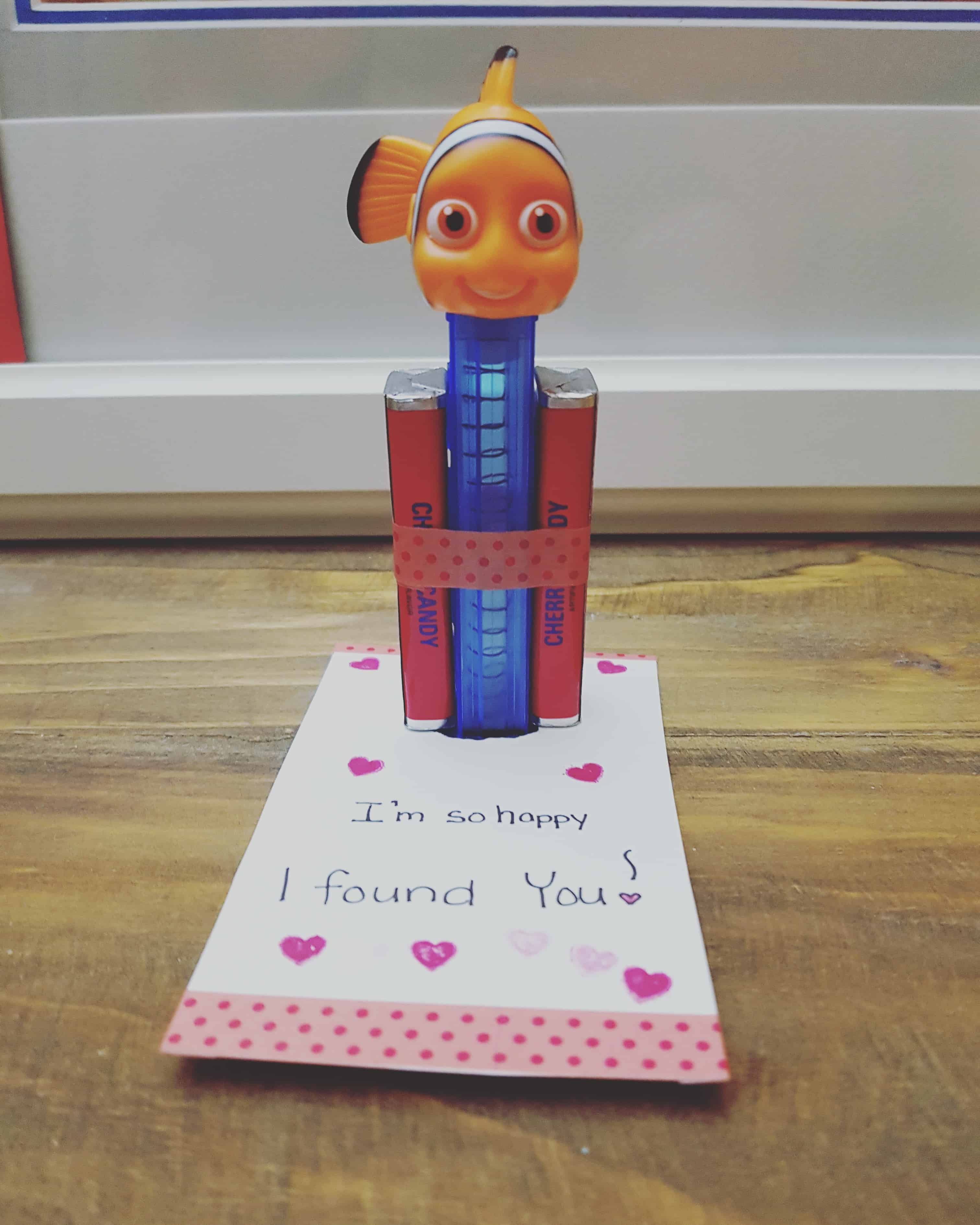 Nemo Pez Card