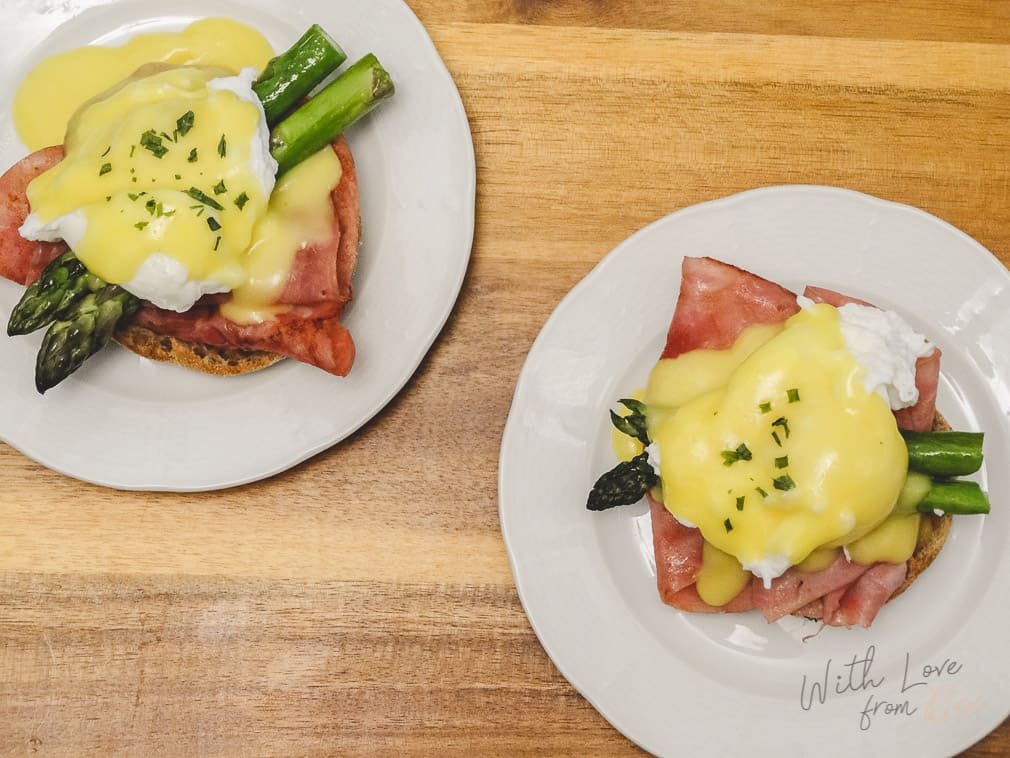 Brilliant Breakfast: Eggs Benedict (the mom impresser)